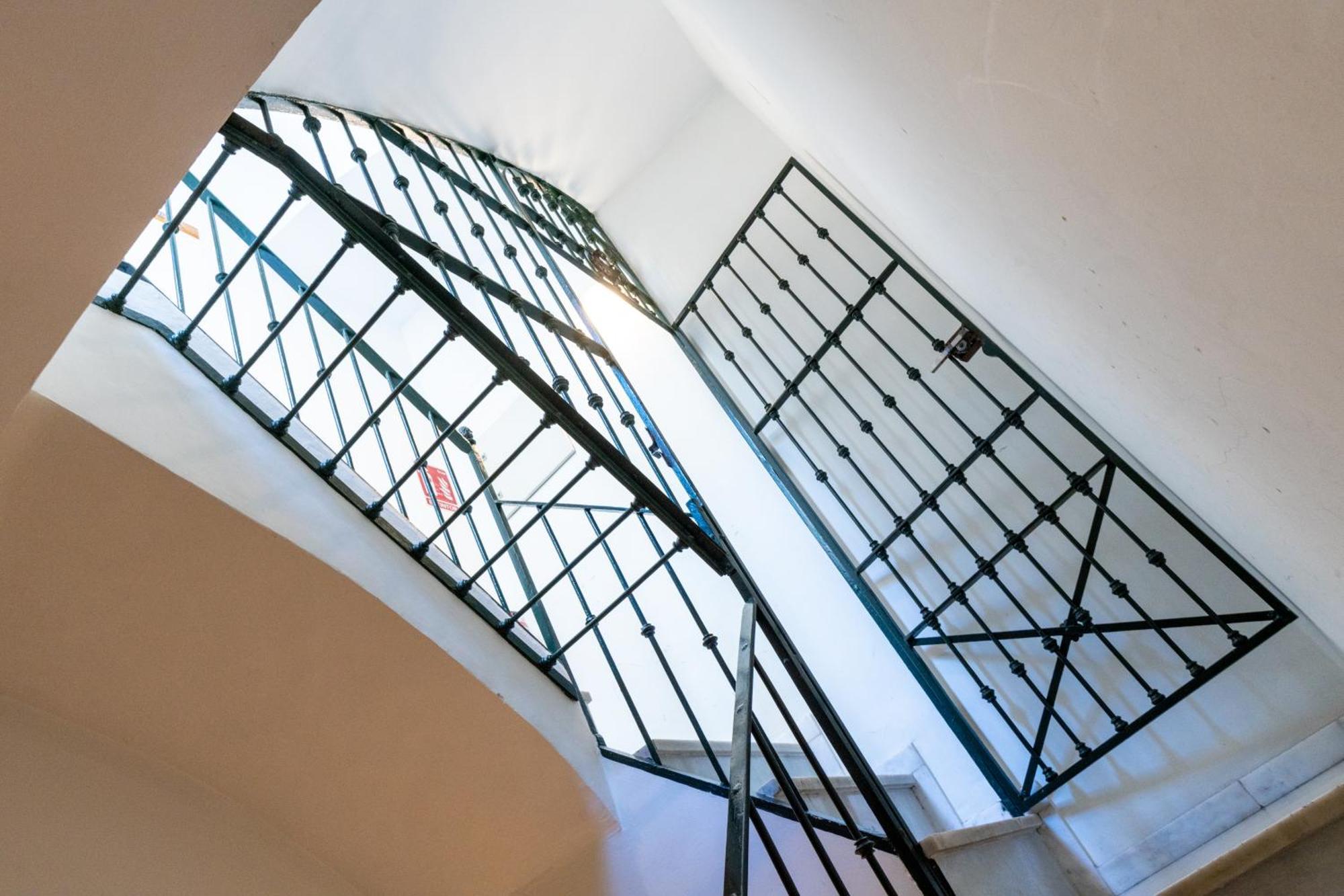 Duplex Con Terraza Junto A La Catedral Apartment Seville Exterior photo